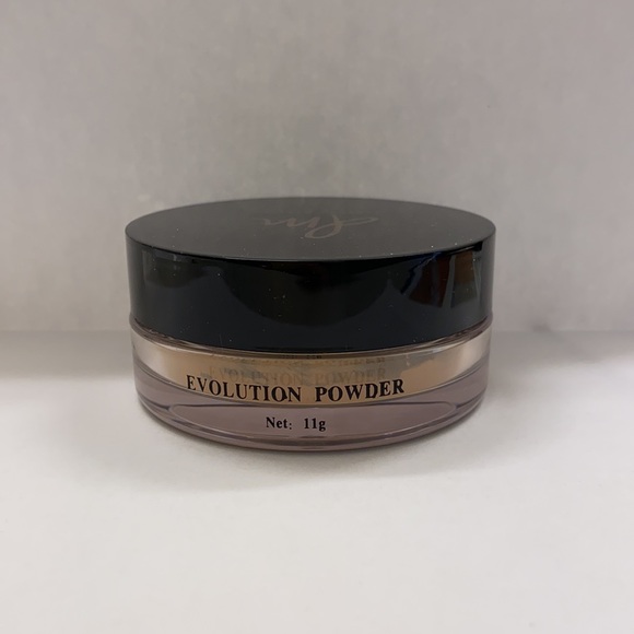 Danessa Myricks Beauty Evolution Powder in 2.5 - Picture 4 of 8